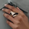 Anillo Draped Éole Edición bañado en oro de 24 quilates