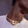 Edición de collar Eroz bañado en oro de 24 quilates