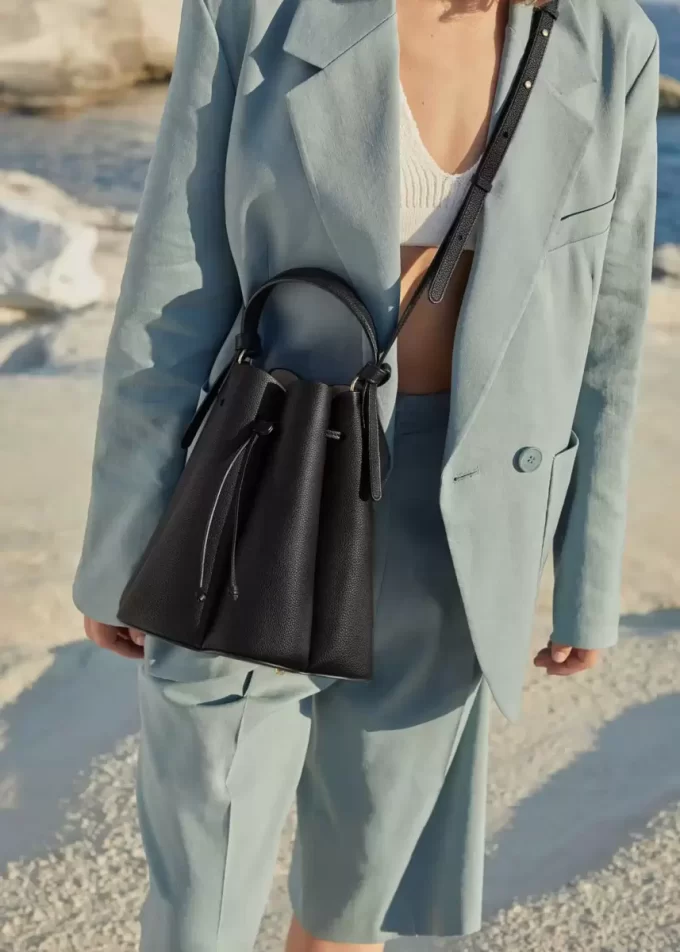 Numéro Huit Edition Negro texturizado