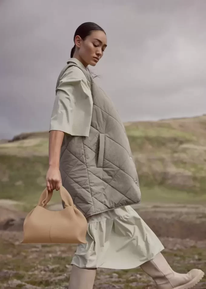 Numéro Neuf Edition Beige texturizado