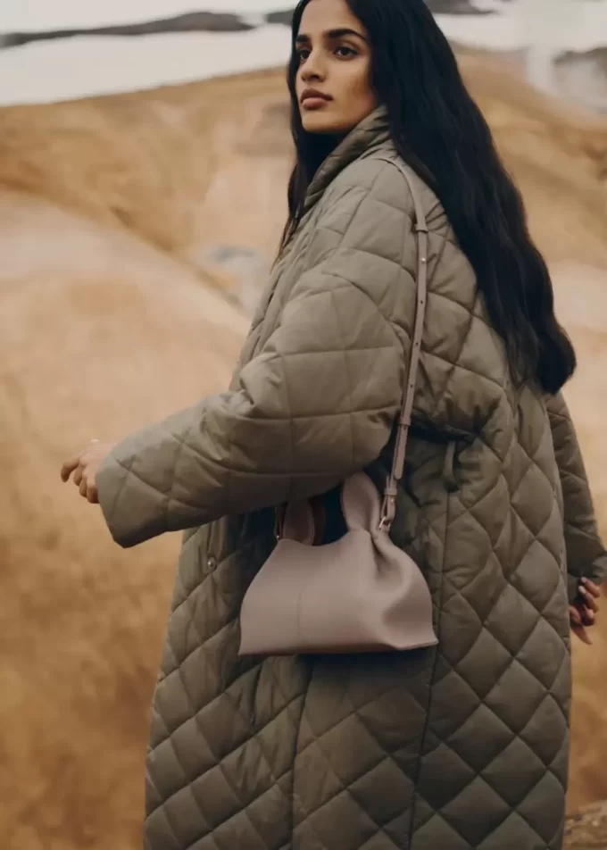 Numéro Neuf Mini Edition Taupe texturizado