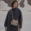 Numéro Un Nano Edition Taupe texturizado