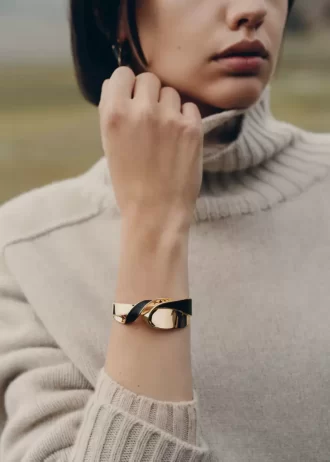 Éole Edición Cuff Cuero Negro