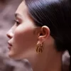 Pendientes de aro Éole Slim Edición bañados en oro de 24 quilates Pendientes de aro Éole Slim Edición bañados en oro de 24 quilates